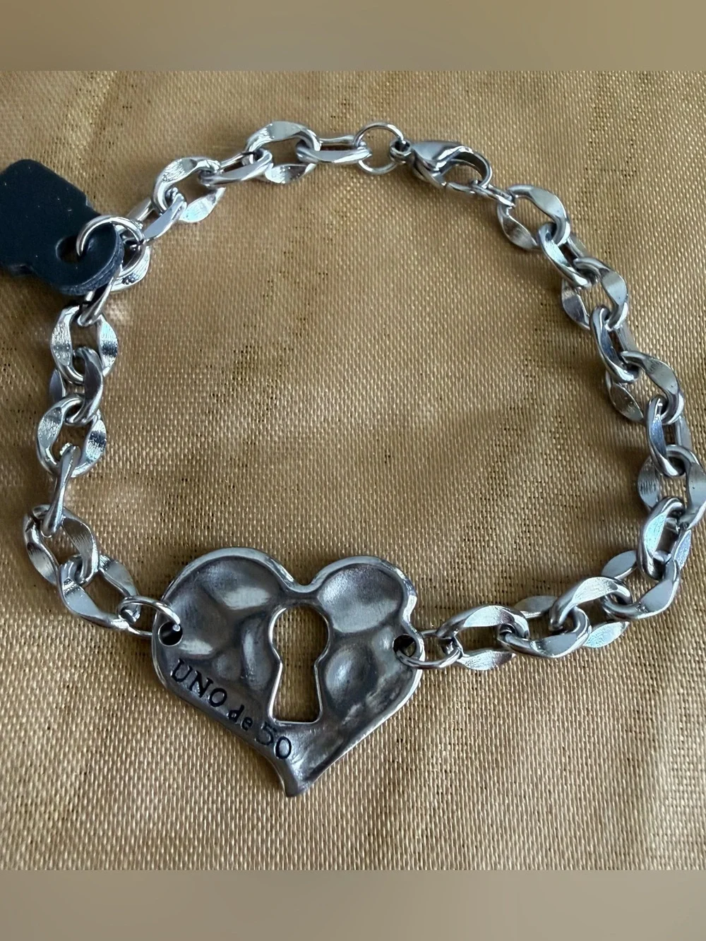 UNO de 50 Silver Heart Keyhole Chain Bracelet